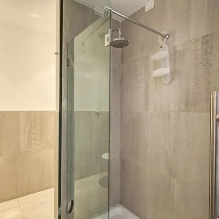 Enjoy Luxury In * Rome